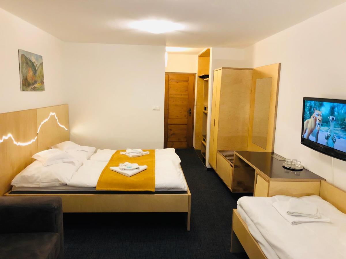 Hotel Diery Terchová Екстериор снимка